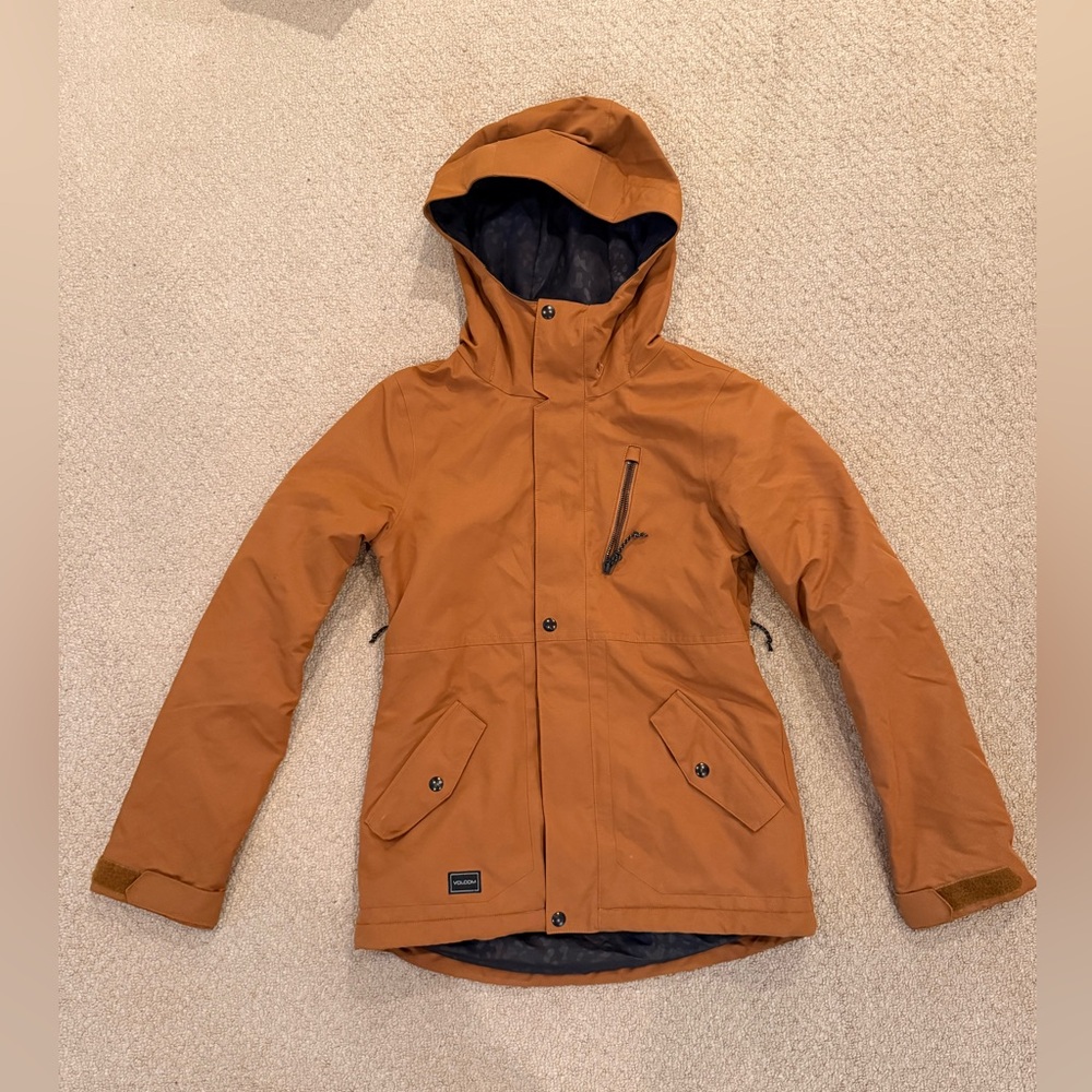 Volcom Women's Ski snowboard Jacket in Tan